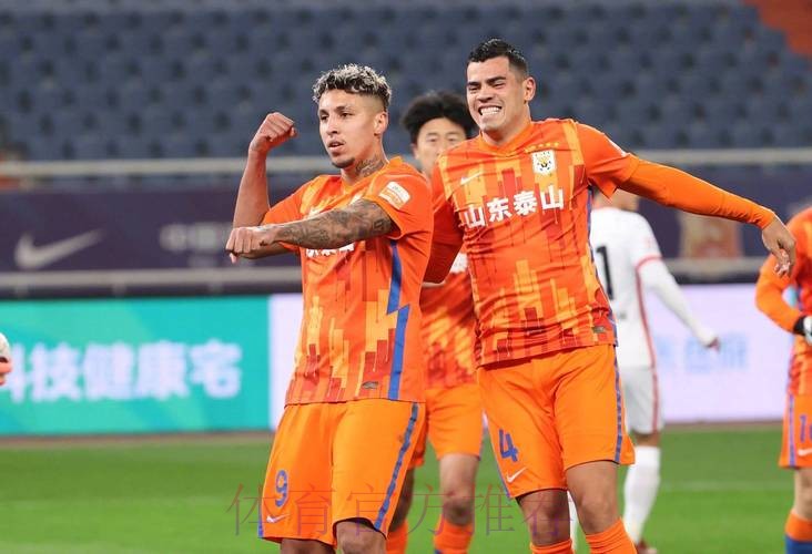 媒体人：泰山队中后卫还在选；足协可能公布新的外援政策